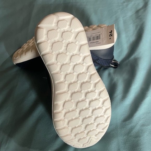 Toddler sneakers - Picture 4 of 4